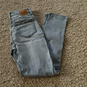 Hollister women’s  Light Gray Skinny Jeans